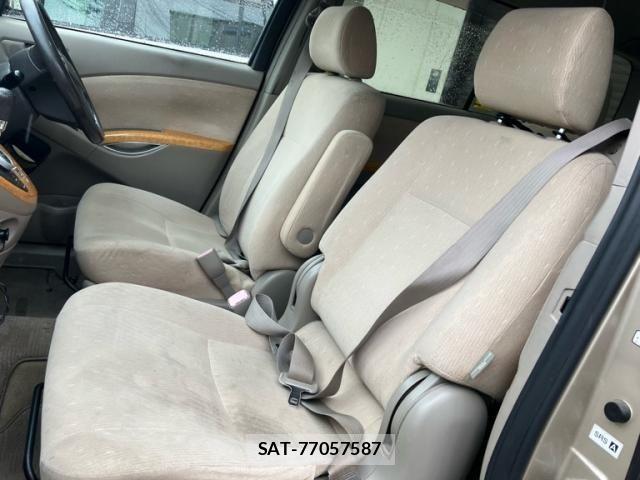 Toyota ISIS 2005-09 8880185-18