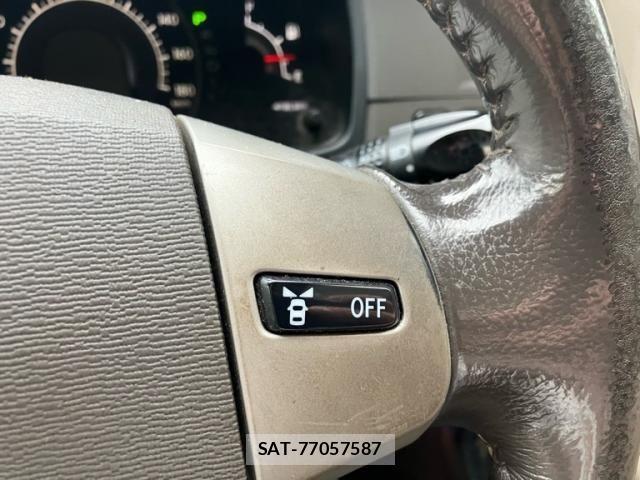 Toyota ISIS 2005-09 8880185-24