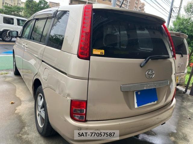 Toyota ISIS 2005-09 8880185-4