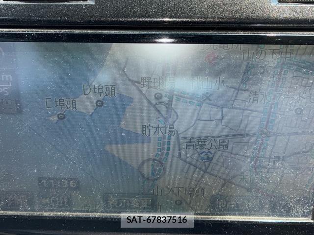 Toyota IST 2009-03 1083023-11