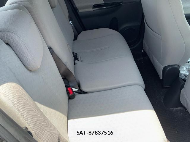 Toyota IST 2009-03 1083023-12