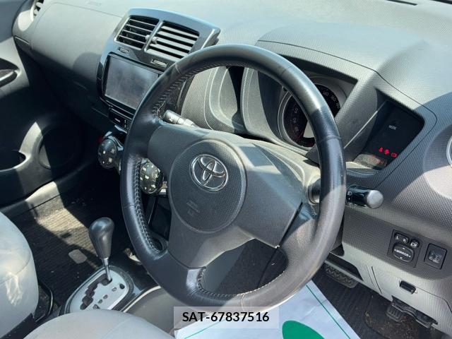 Toyota IST 2009-03 1083023-6