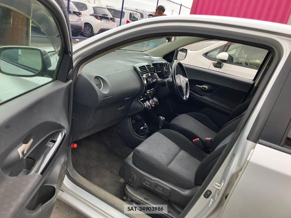 Toyota IST 2008 1284211-11