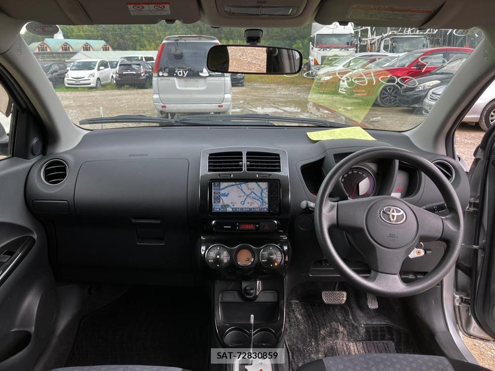 Toyota IST 2008 1277760-12