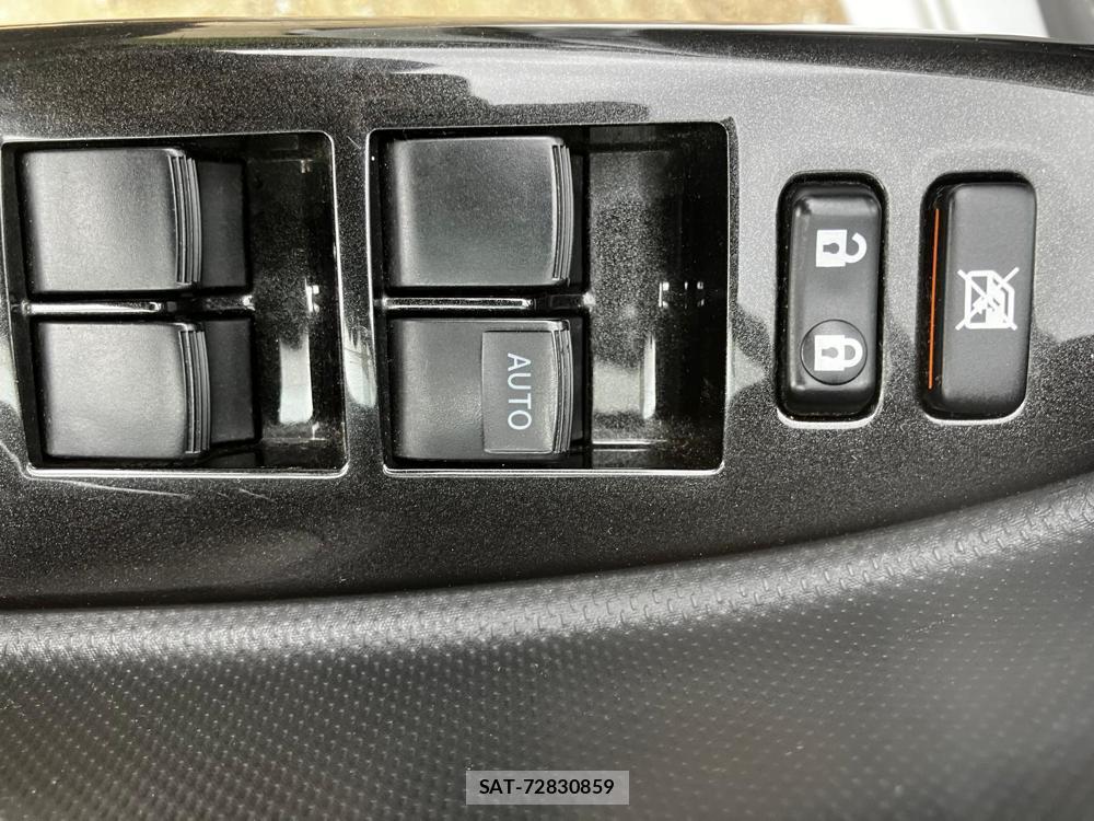 Toyota IST 2008 1277760-20