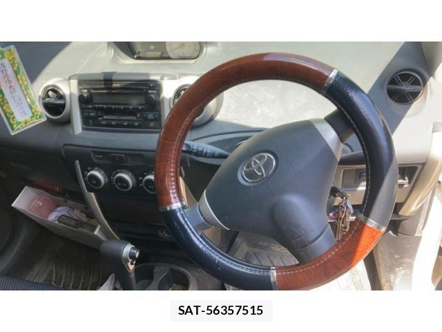 Toyota IST 2004-02 6672000-14