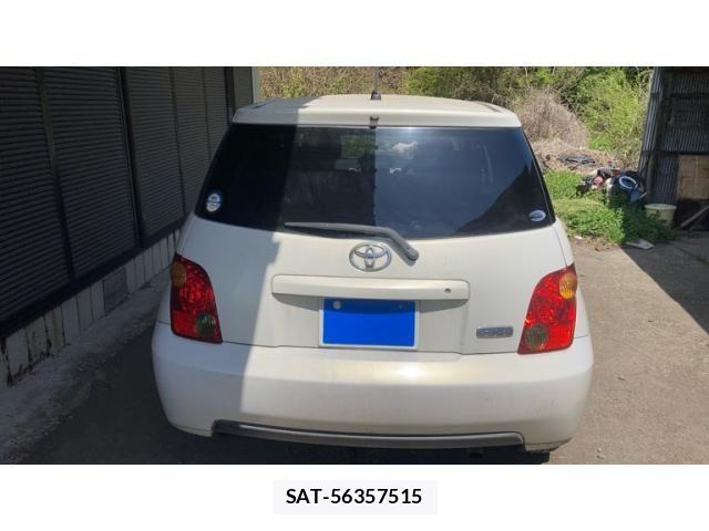 Toyota IST 2004-02 6672000-5