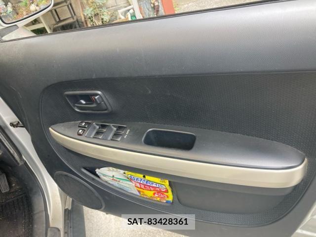 Toyota IST 2004-07 7058957-10