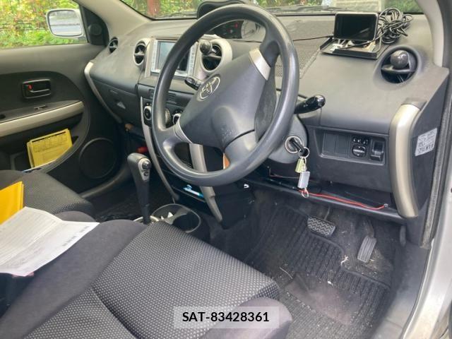 Toyota IST 2004-07 7058957-11