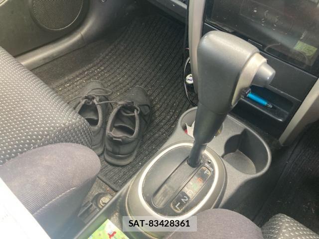 Toyota IST 2004-07 7058957-17
