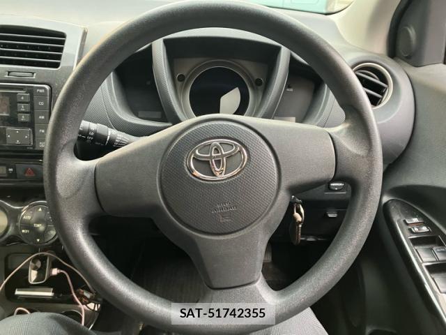 Toyota IST 2008-07 7219972-18