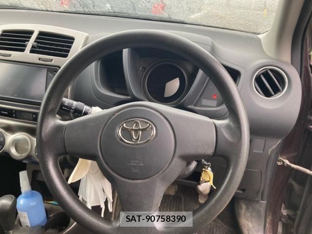 Toyota IST 2011-10 7219970-15