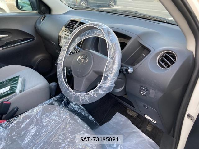 Toyota IST 2008-05 7251109-10