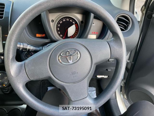 Toyota IST 2008-05 7251109-18