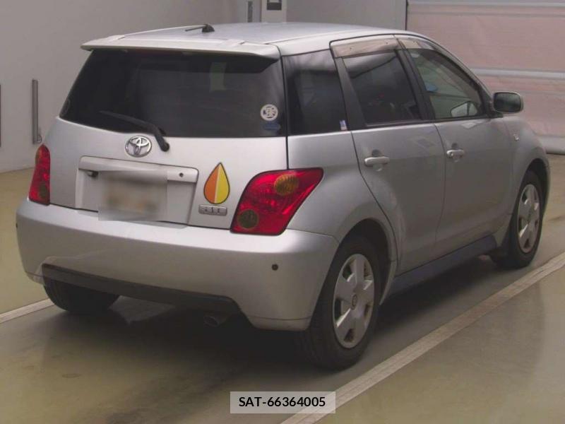 Toyota IST 2003 7278956-1