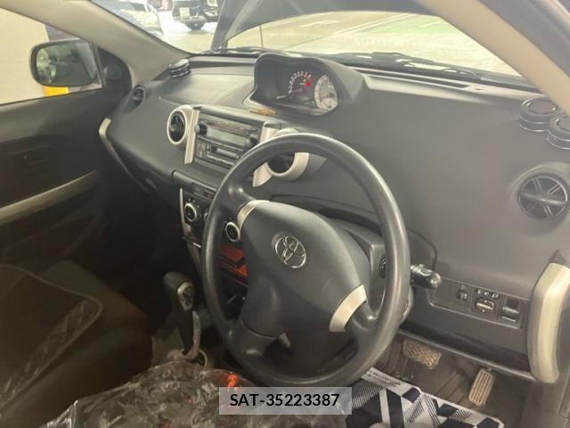 Toyota IST 2005-07 7327618-15