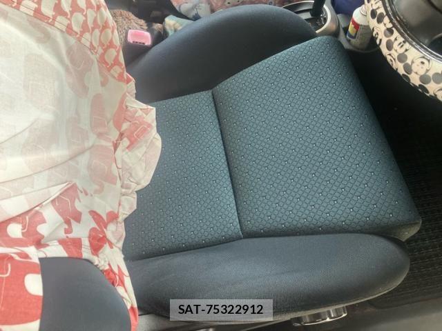 Toyota IST 2005-10 7454989-13