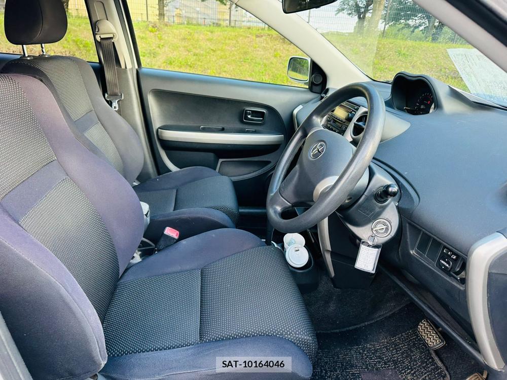 Toyota IST 2003-05 7344010-11