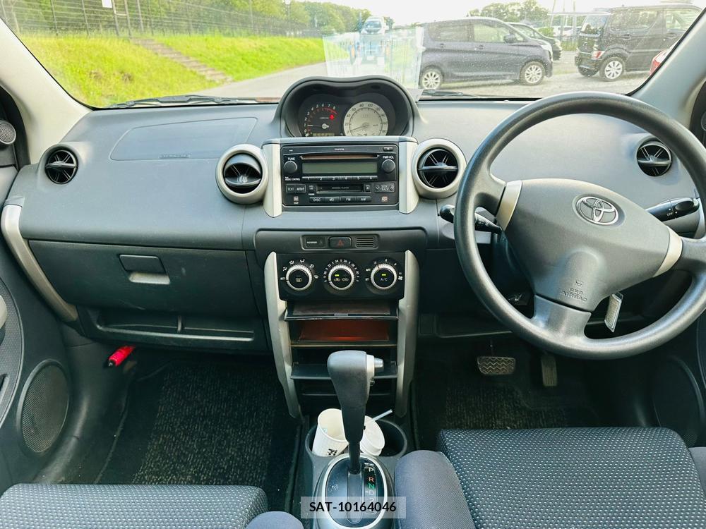 Toyota IST 2003-05 7344010-12