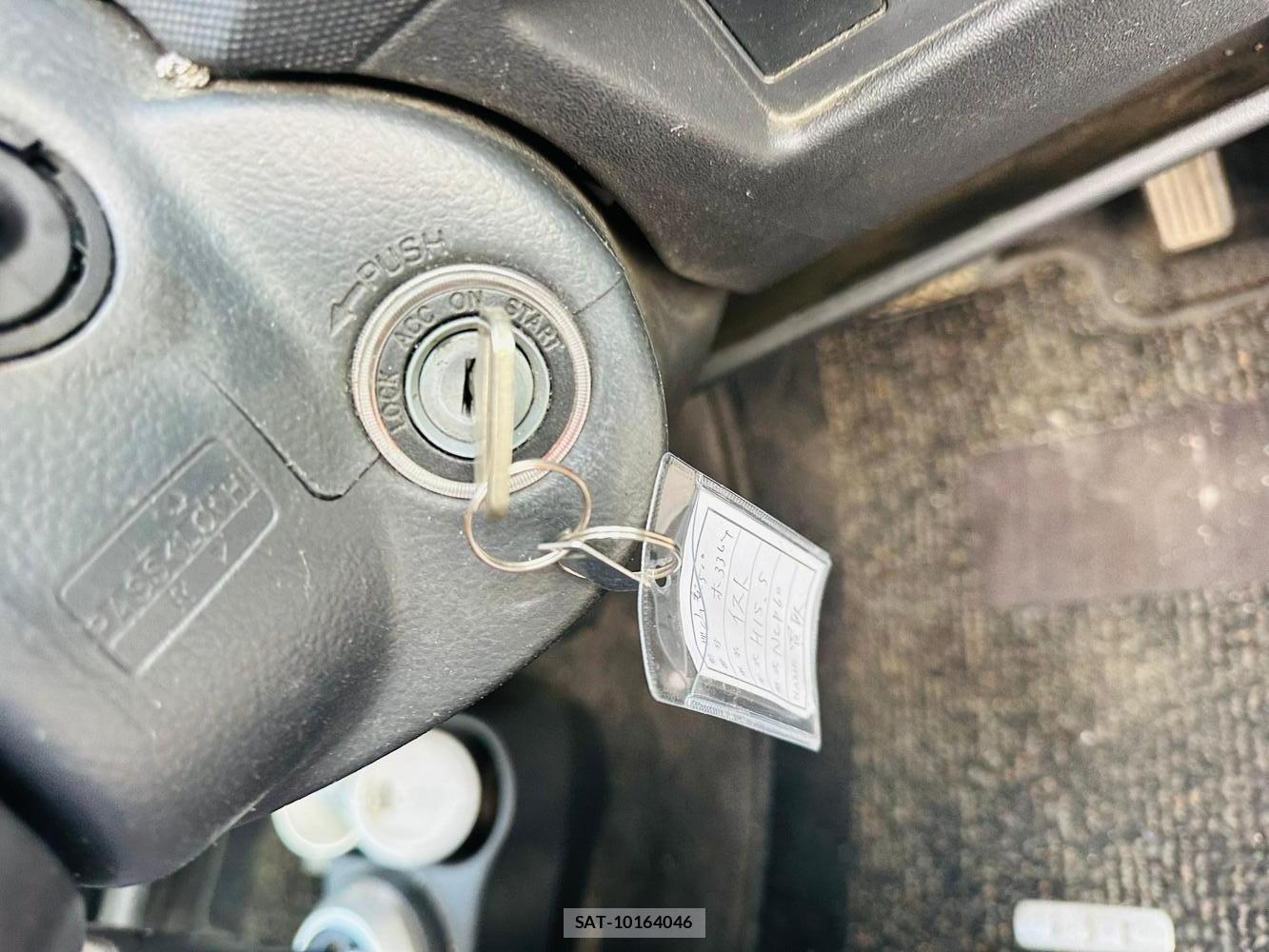 Toyota IST 2003-05 7344010-16