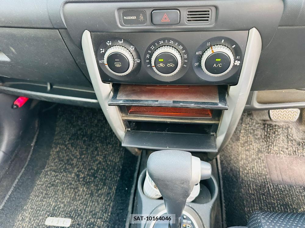 Toyota IST 2003-05 7344010-19
