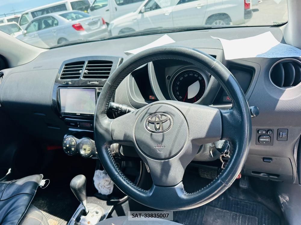 Toyota IST 2007-09 7248837-14