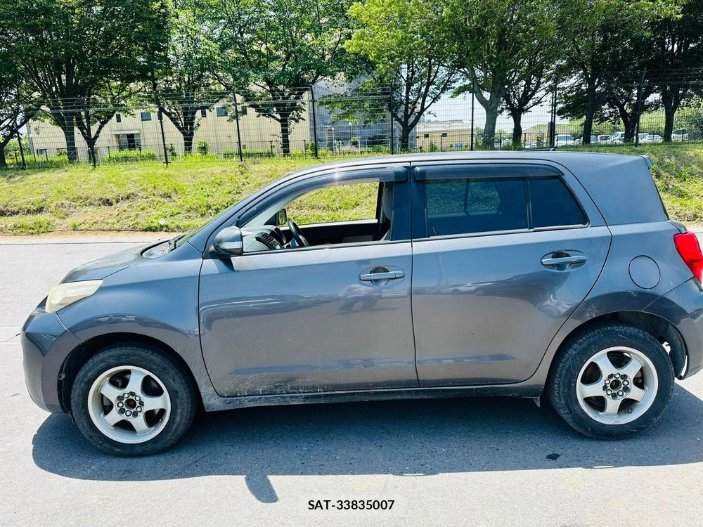 Toyota IST 2007-09 7248837-1