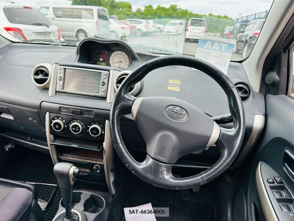 Toyota IST 2003 7278956-13
