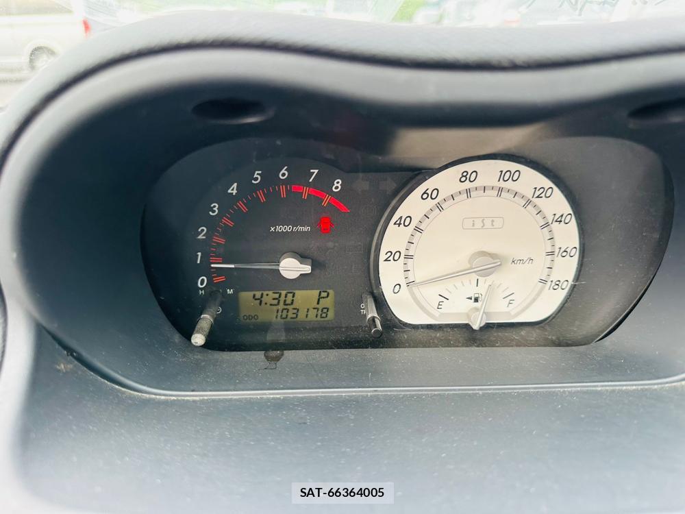 Toyota IST 2003 7278956-15