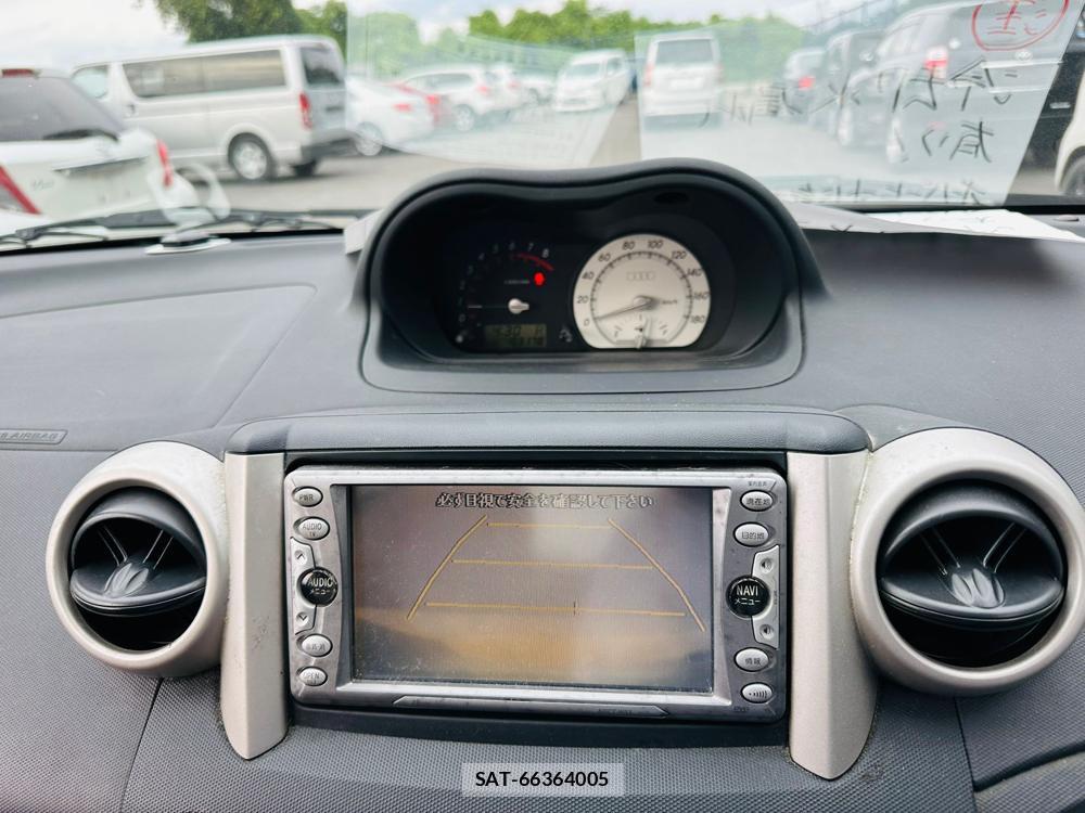 Toyota IST 2003 7278956-18