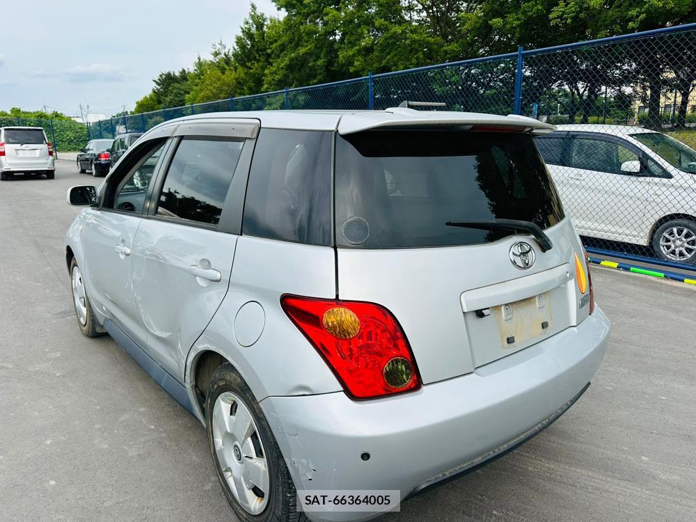 Toyota IST 2003 7278956-2