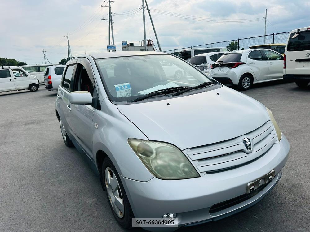 Toyota IST 2003 7278956-6