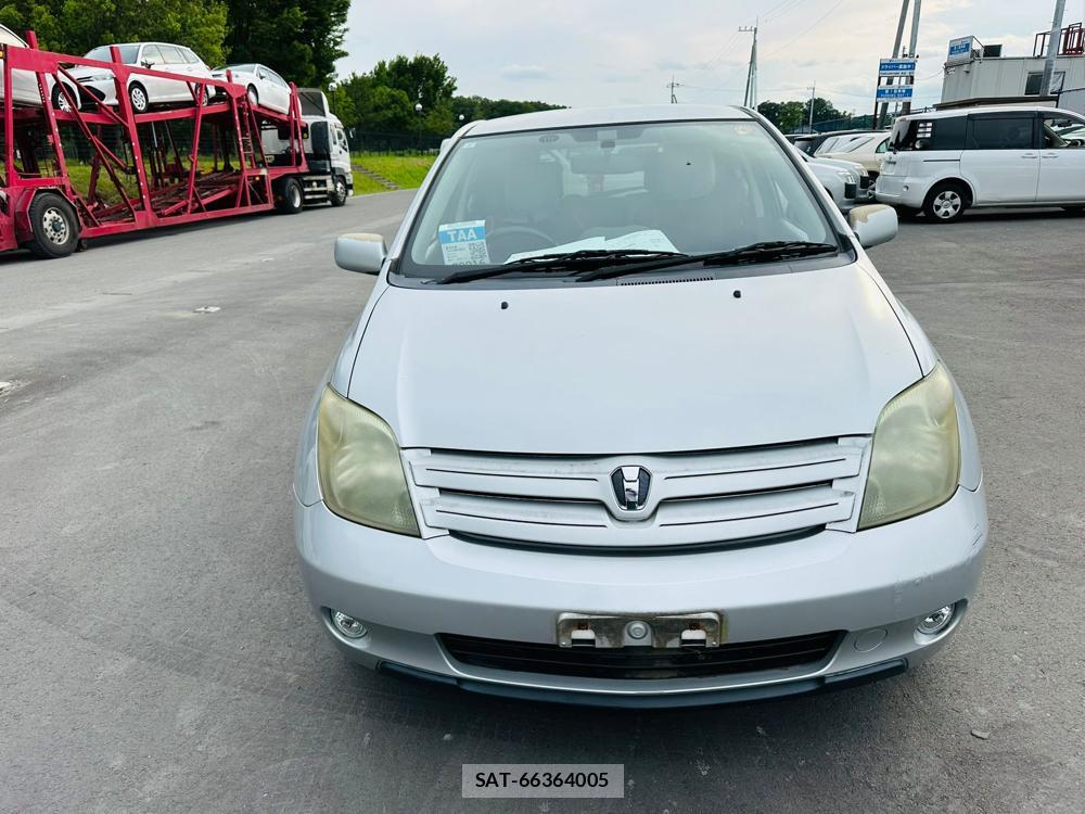 Toyota IST 2003 7278956-7