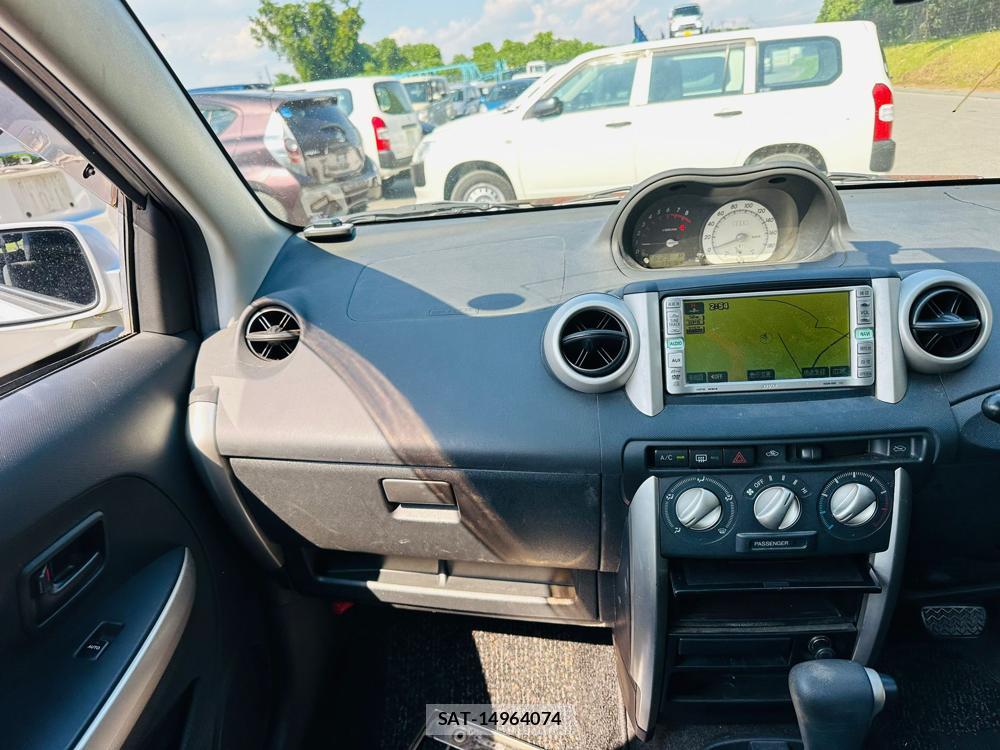 Toyota IST 2003-09 7337601-17