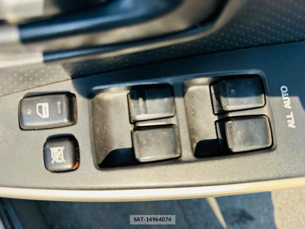 Toyota IST 2003-09 7337601-21