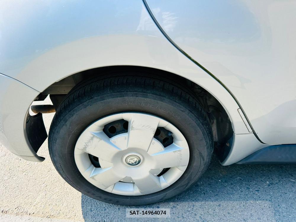 Toyota IST 2003-09 7337601-27