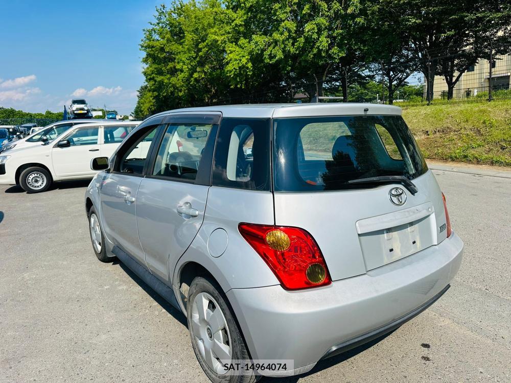 Toyota IST 2003-09 7337601-2