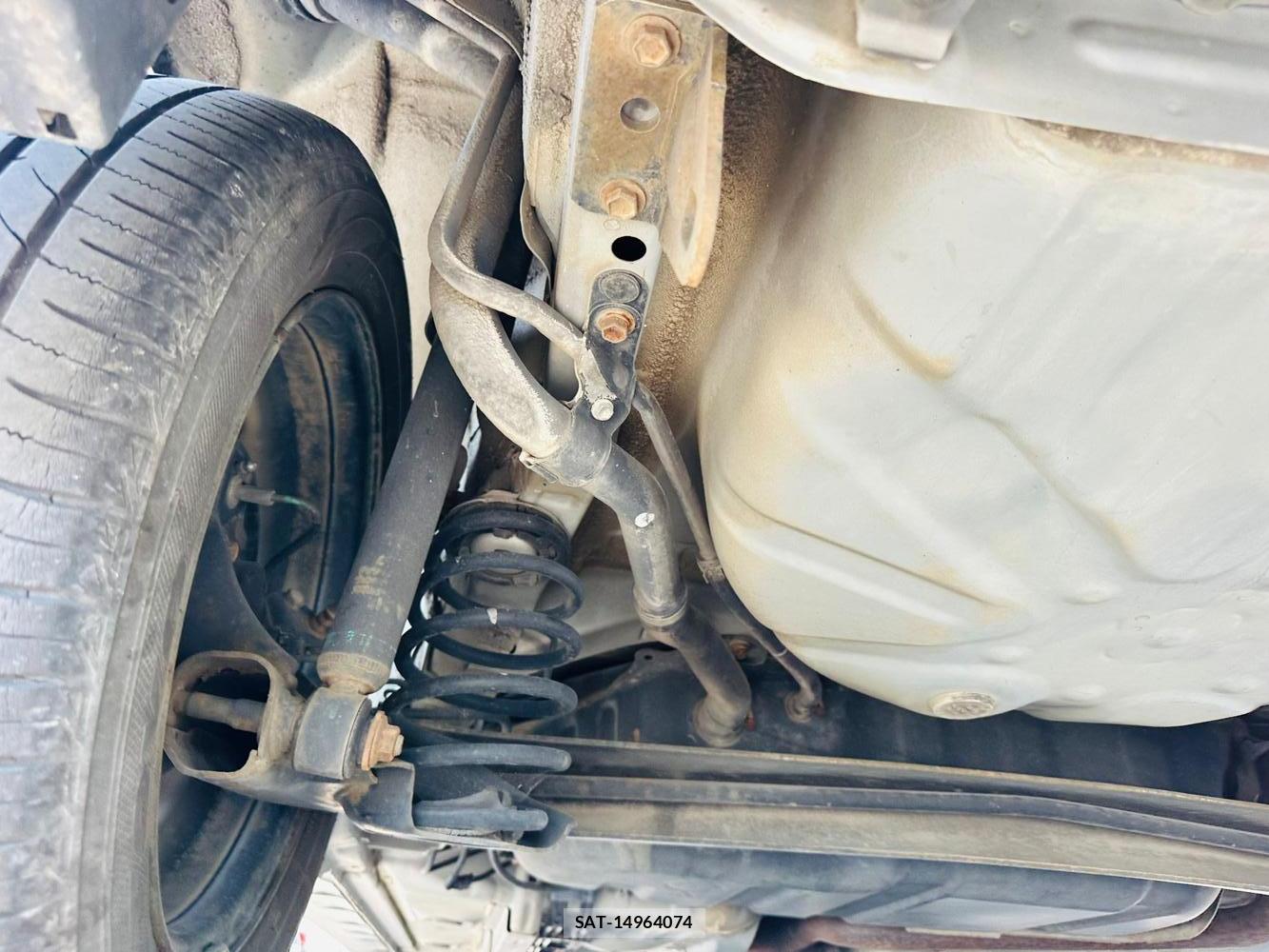 Toyota IST 2003-09 7337601-35