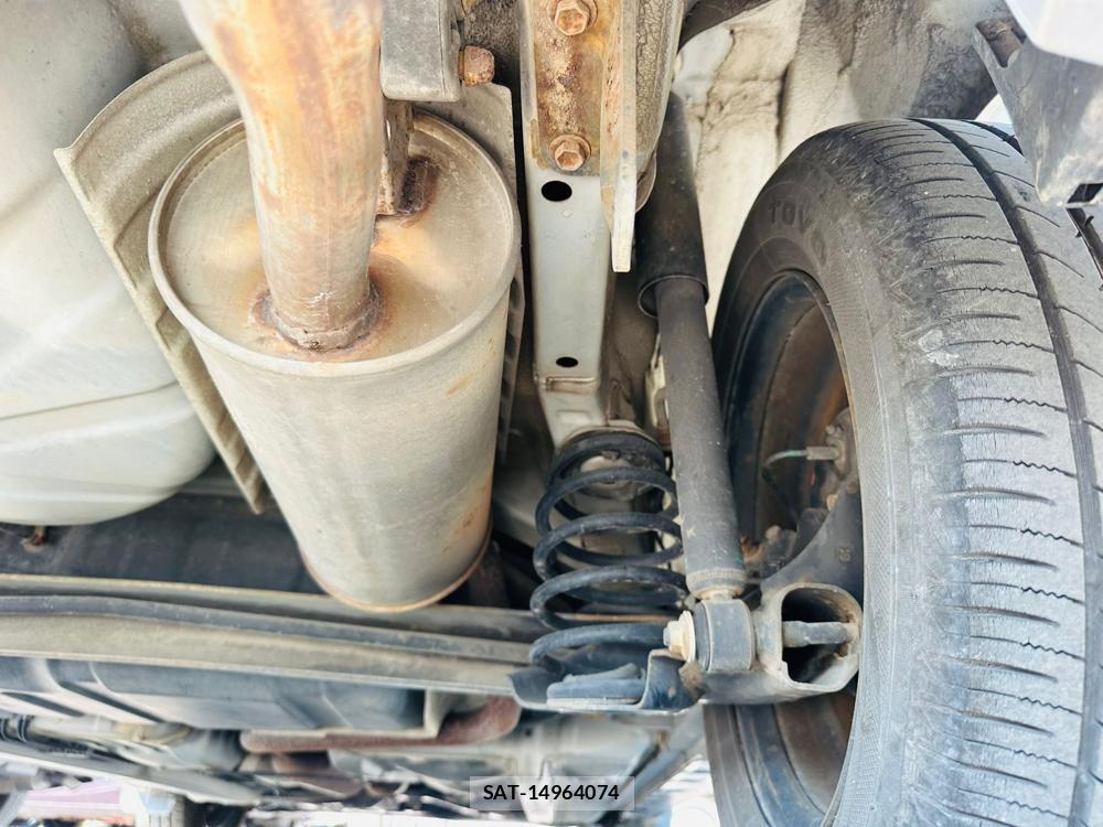 Toyota IST 2003-09 7337601-36