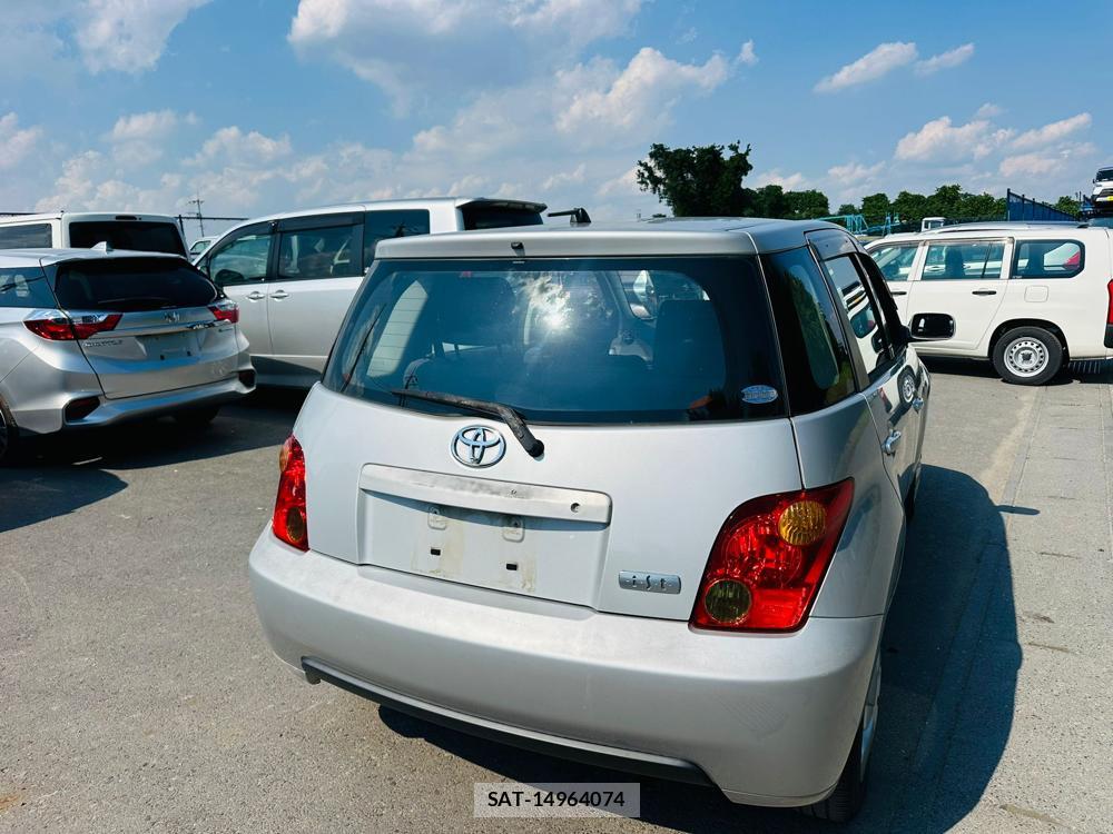 Toyota IST 2003-09 7337601-4