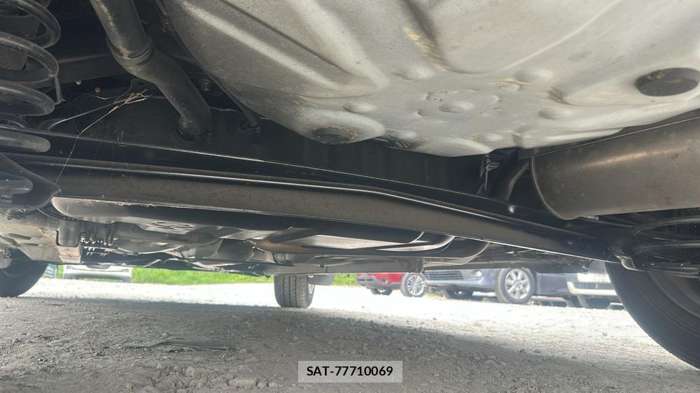 Toyota IST 2003 7332880-31