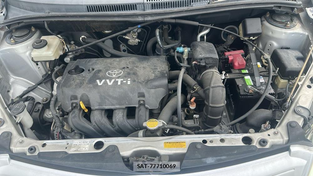 Toyota IST 2003 7332880-34