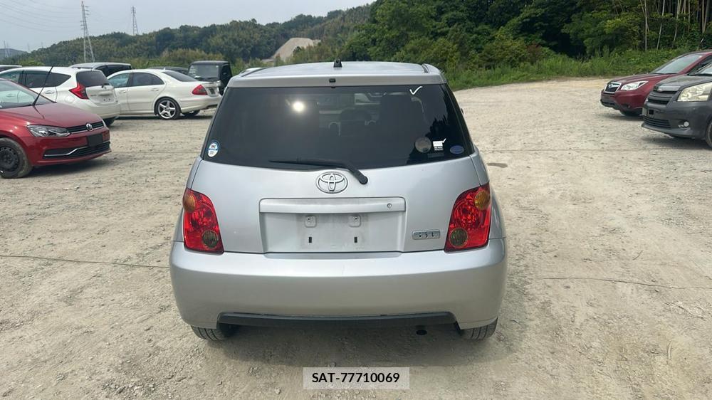 Toyota IST 2003 7332880-3