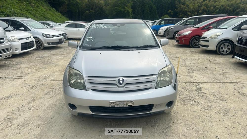 Toyota IST 2003 7332880-7