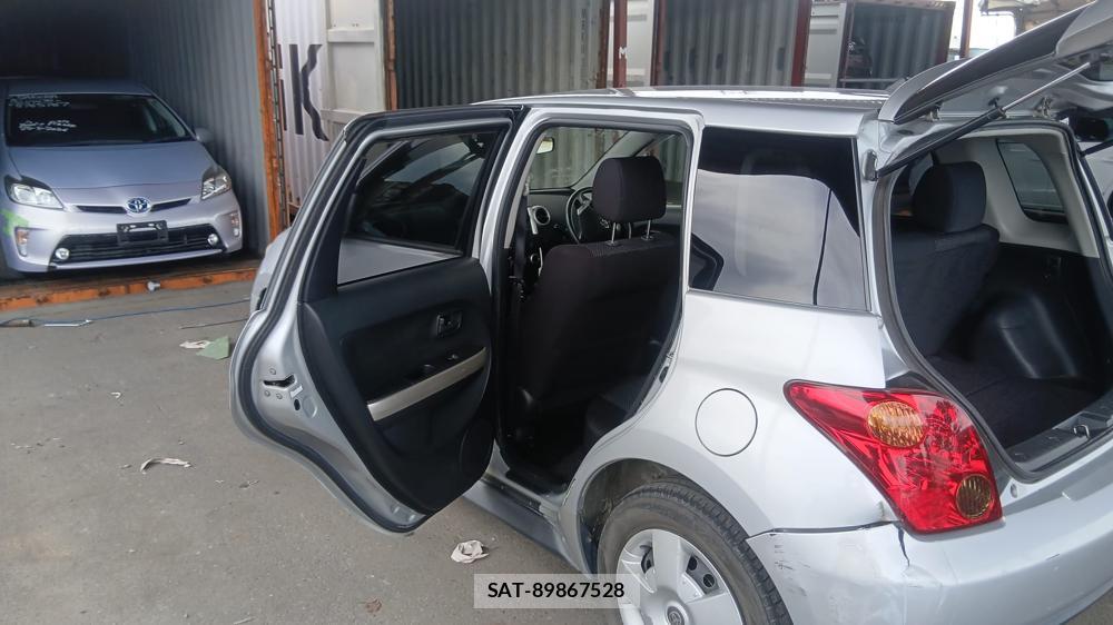 Toyota IST 2005 6920684-9