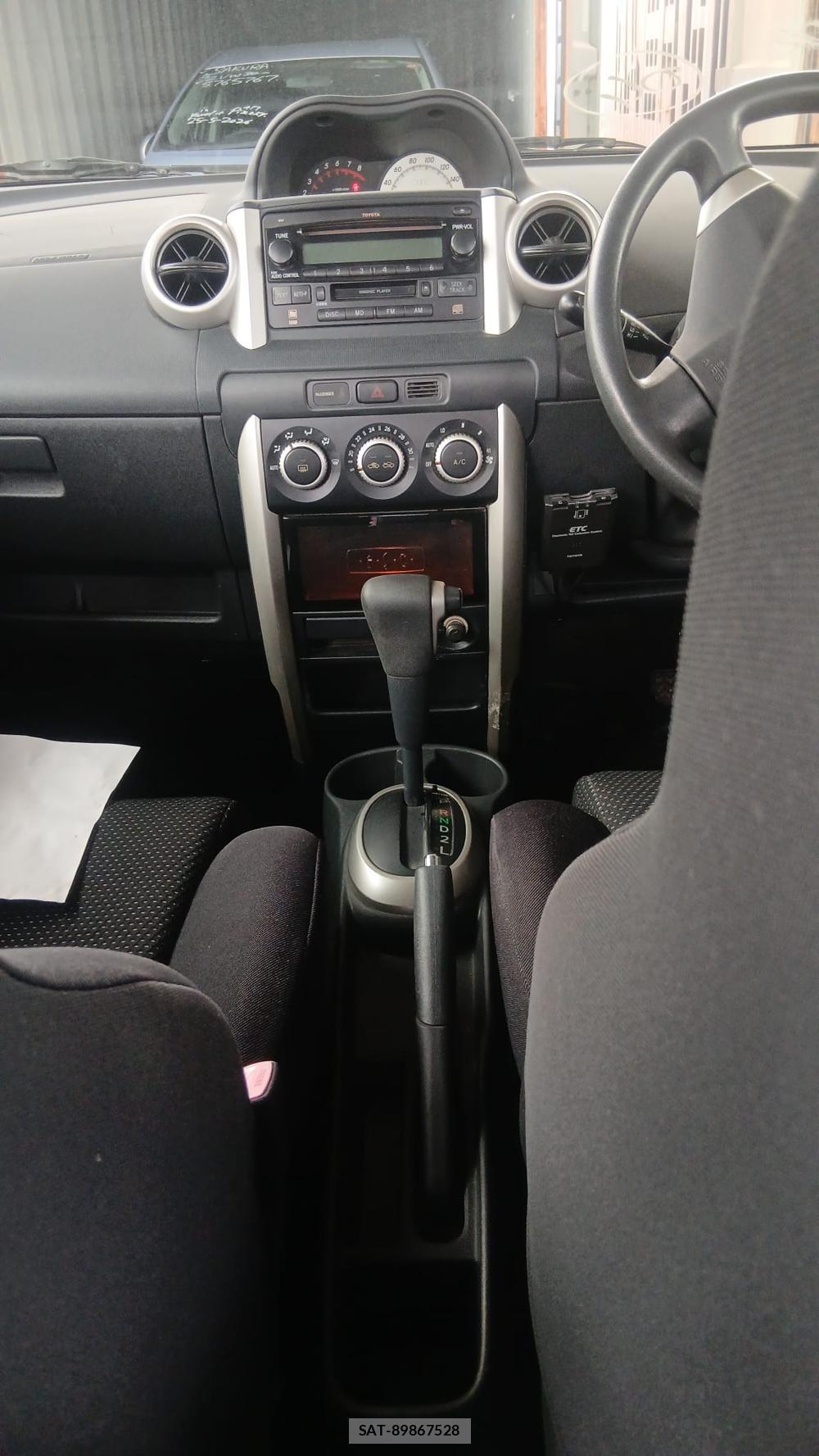 Toyota IST 2005 6920684-15