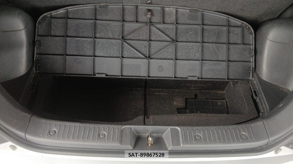 Toyota IST 2005 6920684-22