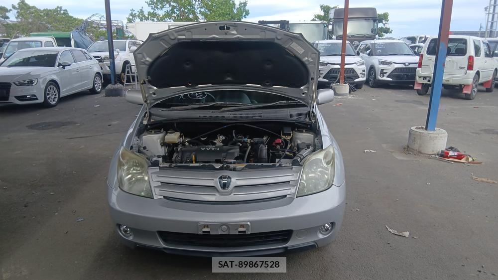 Toyota IST 2005 6920684-37