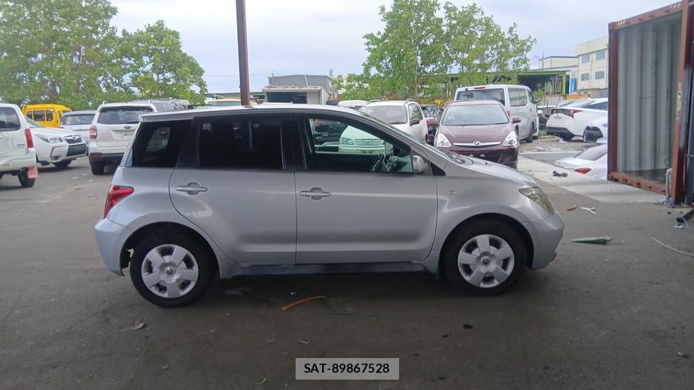 Toyota IST 2005 6920684-5