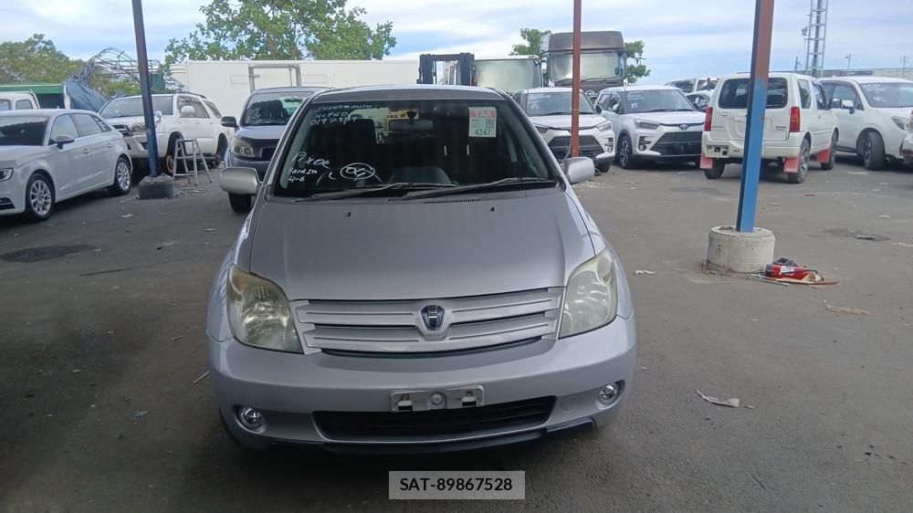 Toyota IST 2005 6920684-7